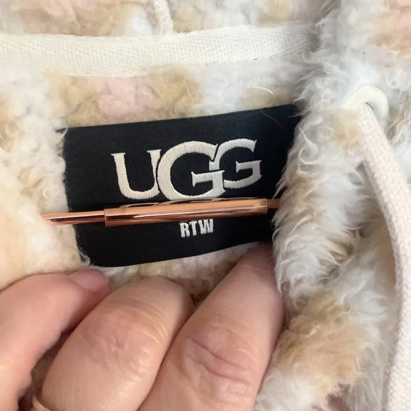 UGG Leopard Loyra Sherpa Hoodie Cozy Cabin Core Lounge Sweatshirt Medium - Picture 3 of 7